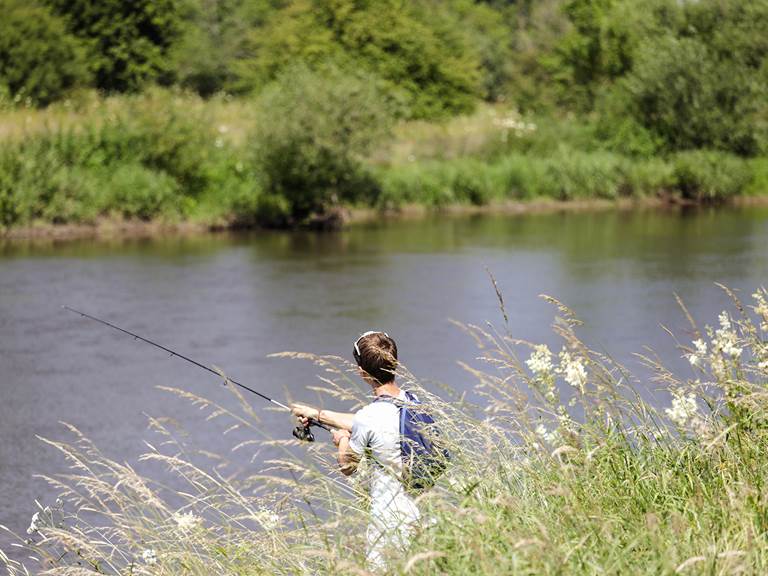 Pêche en bord de Semois