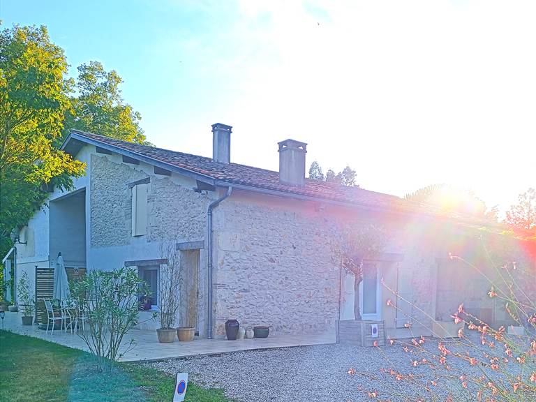 Gîtes, chambre d'hôtes et table d'hôtes gastronomique à Casteljaloux Lot et Garonne, piscine, jacuzzi et spa