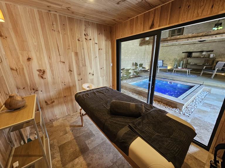 La cabine de massage, privatisée à la chambre CocOon