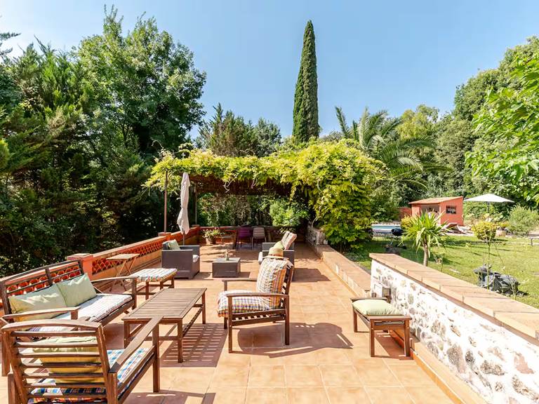 la terrasse principale de la Villa Chandra