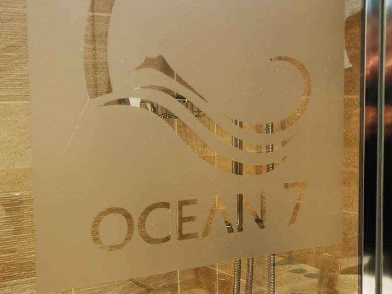 OCEAN 7 Logo Douche