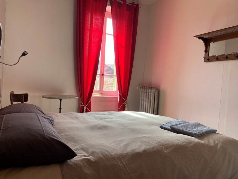 Gite-Etrigny-ChambreB_bedroomB-gallery