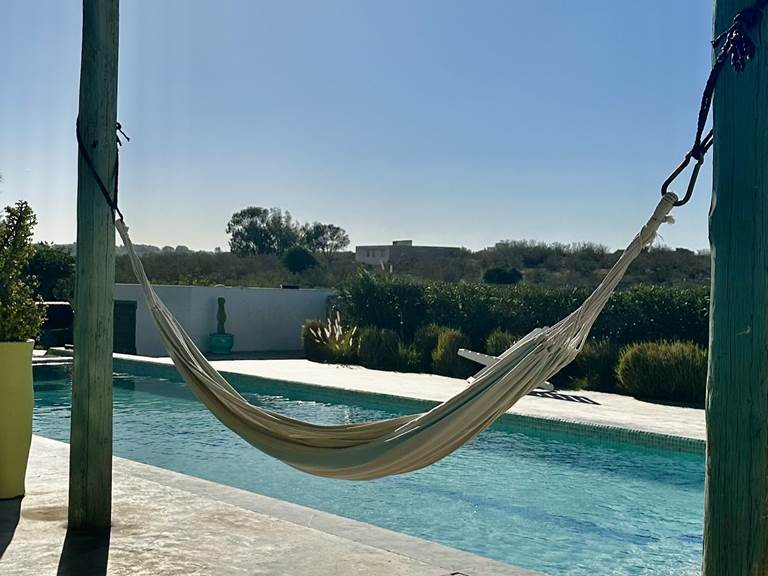 Hamac... Piscine chauffée... Soleil... On vous attend!