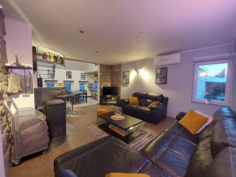 inbound2220509471461221343