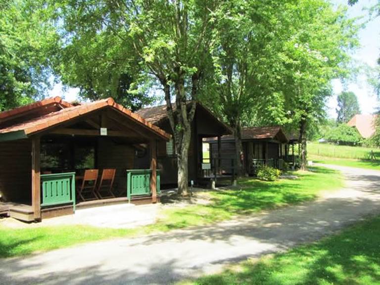 camping-les-etoiles-chalet