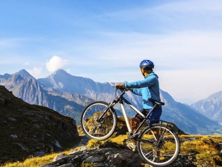 week-end-a-la-montagne-ou-faire-du-vtt-702x336