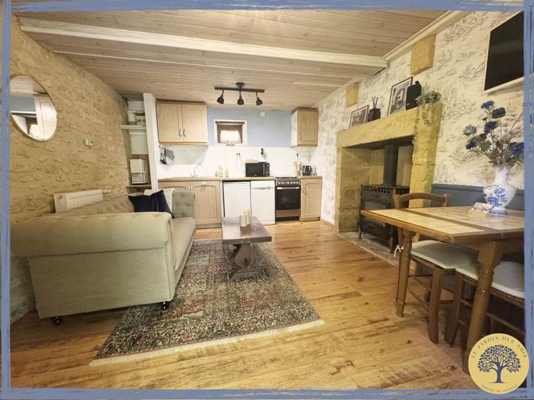 Livingroom / Kitchen