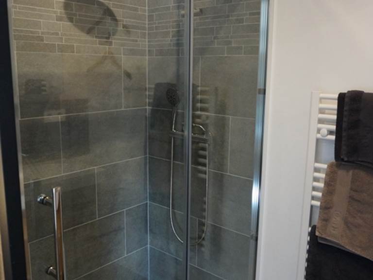 Chambre cran poulet - douche
