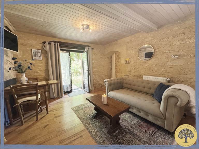 Livingroom / Kitchen