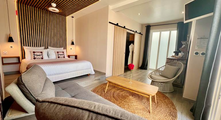 La Villa des Cannes Suite SARKARA 006
