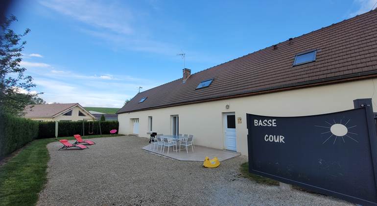 Cour au calme à la campagne