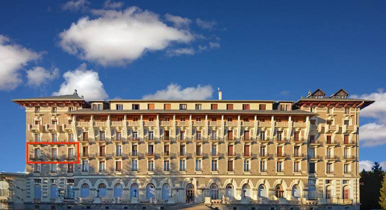 Bienvenue au Grand Hôtel de Font Romeu Appartement familial de 80m2 plein sud au 2éme étage avec ascenseur.