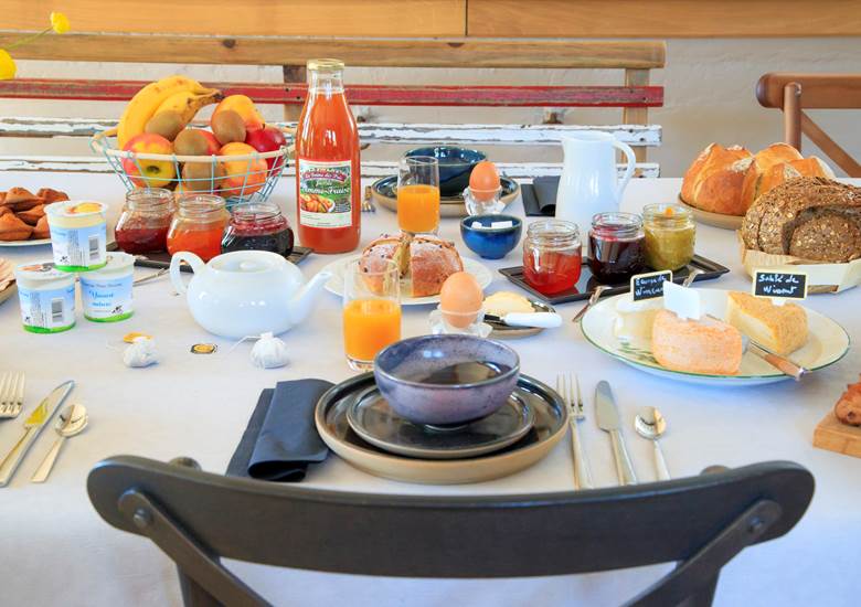 petit déjeuner compris avec produits du terroir