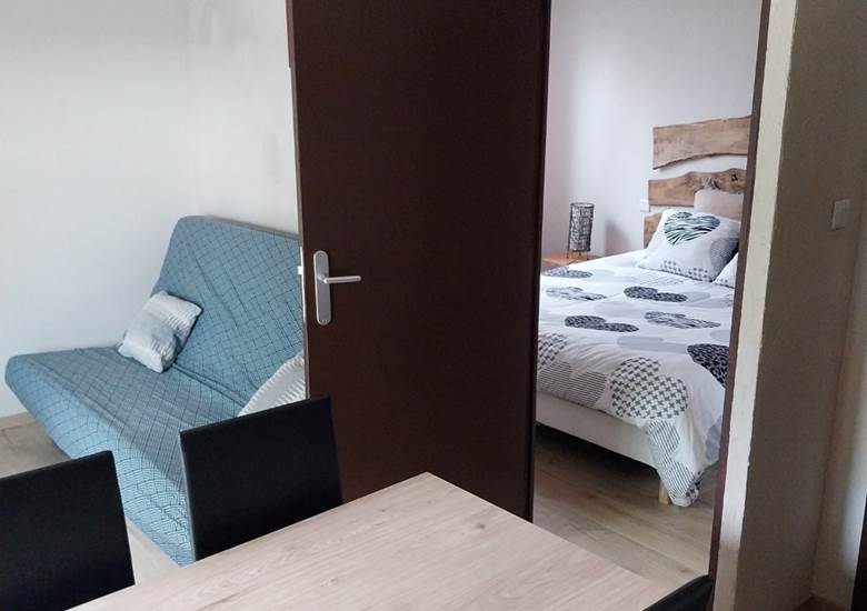 vue piece à vivre et chambre gite 3
