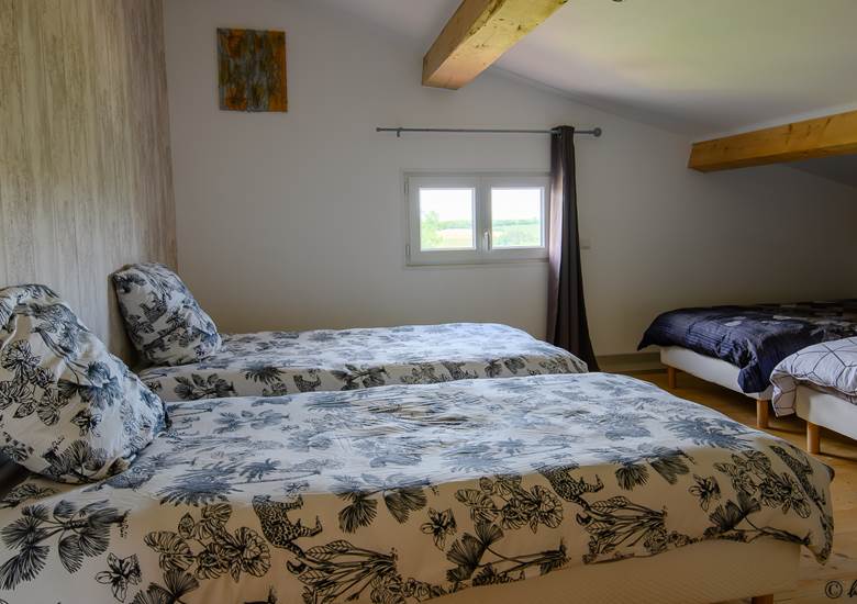 chambre 5 lits avec vue extérieur