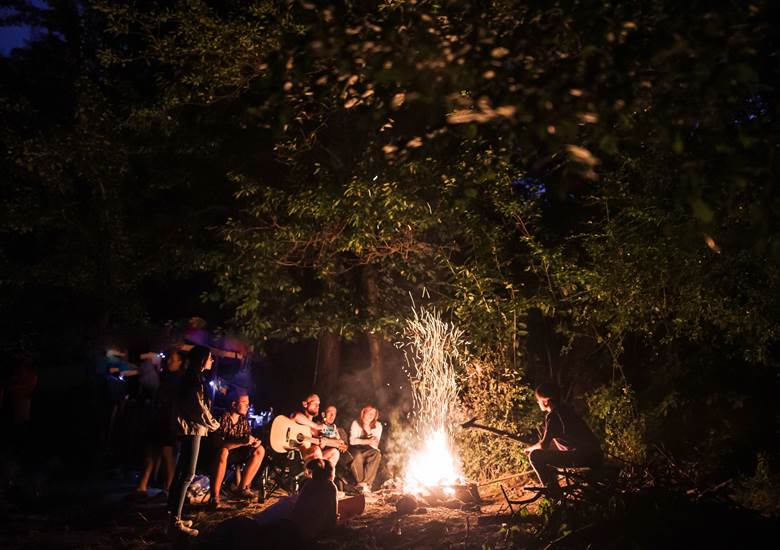 Autour du feu 2