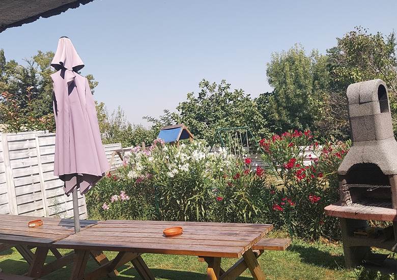 vue de la terrasse de puis l'intérieur
