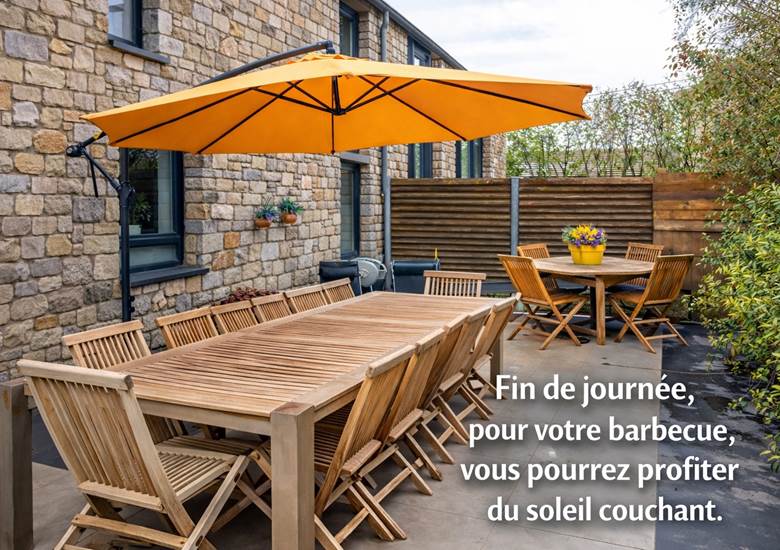 Jolie terrasse sous le soleil de fin d'après midi