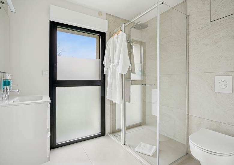 salle-de-douche-italienne-privilege-hotel-arradon