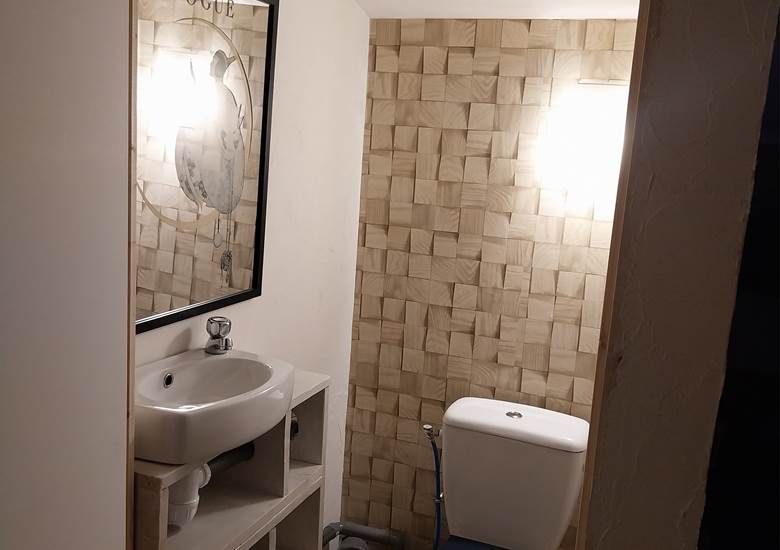 wc à l'étage gite eva