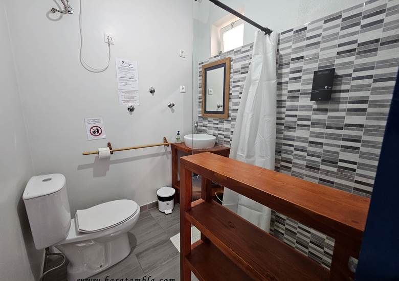 hotel-kasa-tambla_ponta-do-sol_cap-vert-Oceane_salle-de-bain2