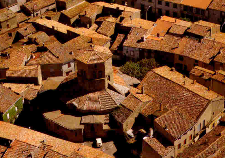 L'église Sainte-Marie, exemplaire unique d'église romane à plan heptagonal