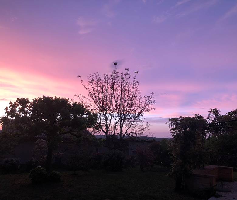 un coucher de soleil