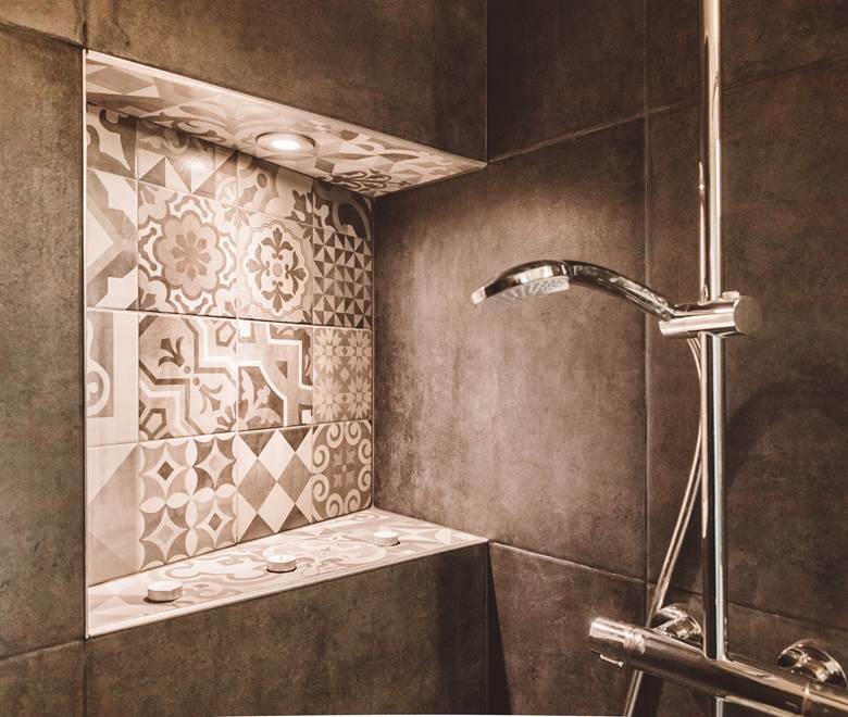 304 CHAMBRE DELUXE DOUCHE