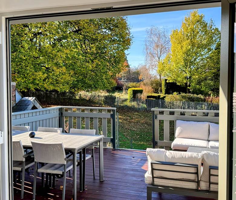 Terrasse et vue sur le jardin