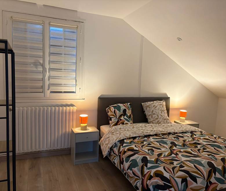 Le Faré des Bruyères – Gîte à Guéret (Creuse) - Chambre double étage