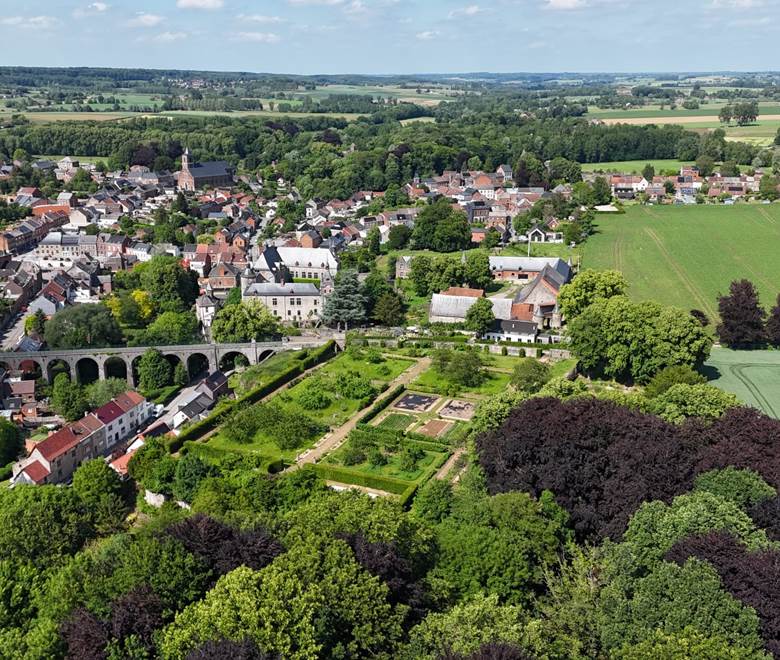 Vue aérienne du centre d'Ecaussinnes