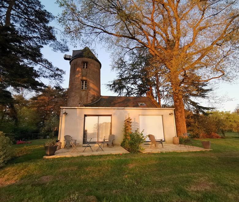 Lever de soleil sur le moulin de La Retardière, Orvault, Nantes Métropole