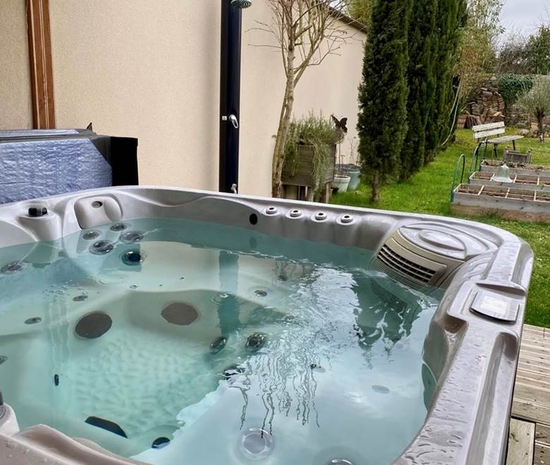 Jacuzzi
