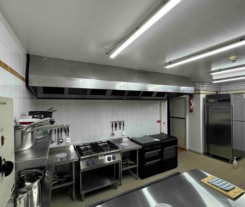 O Moulin du Fieux Cuisine - Piano et cuisinières