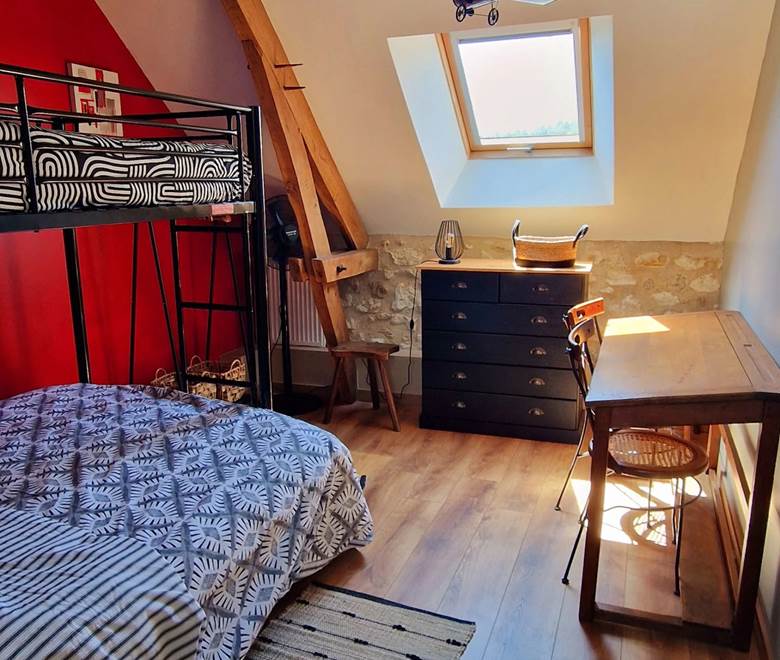 Chambre 3 couchages Les Eyzies