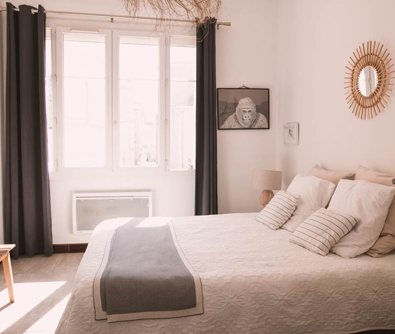 Chez Zaza Gorilla Bedroom