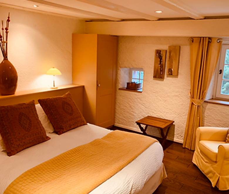 La haute-grange-chambre-cerisier