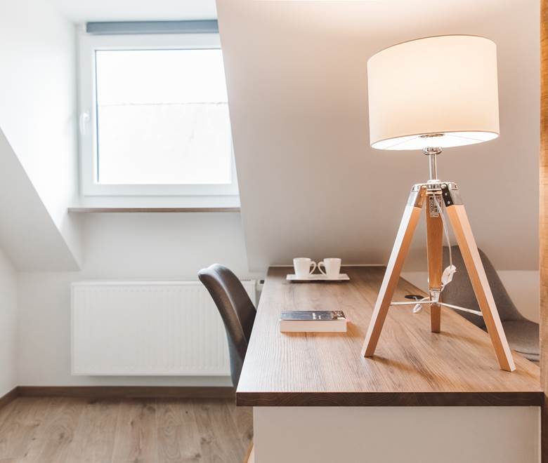 304 CHAMBRE DELUXE BUREAU