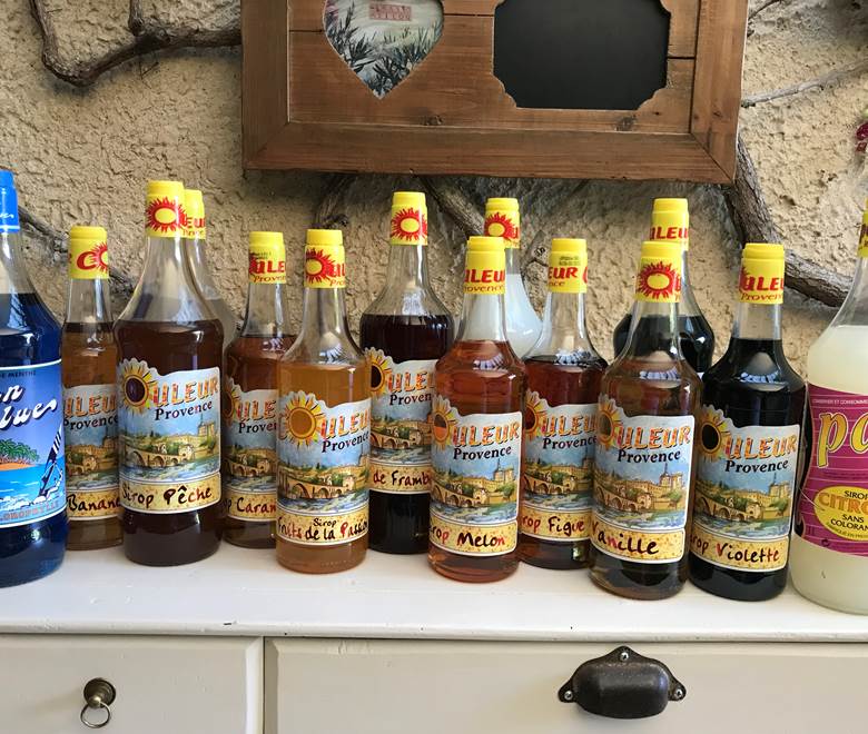 Le Mas Mellou : Couleurs locales