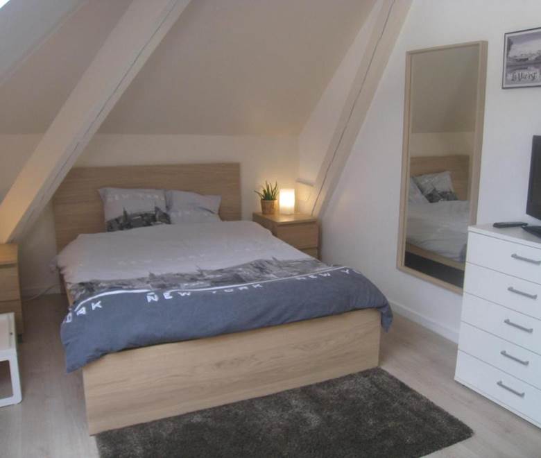 CHAMBRES-GUEBWILLER-Chambre