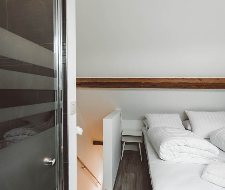 302 STUDIO AVEC CUISINE- CHAMBRE