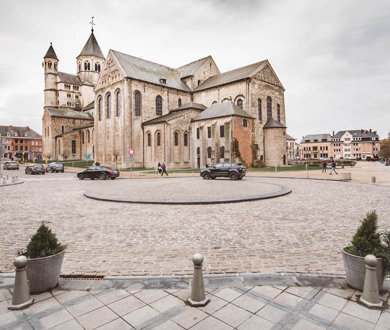 VUE GRAND PLCE NIVELLES JOUR