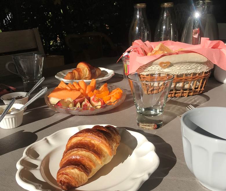 Le Mas Mellou : Petit Déjeuner gourmand