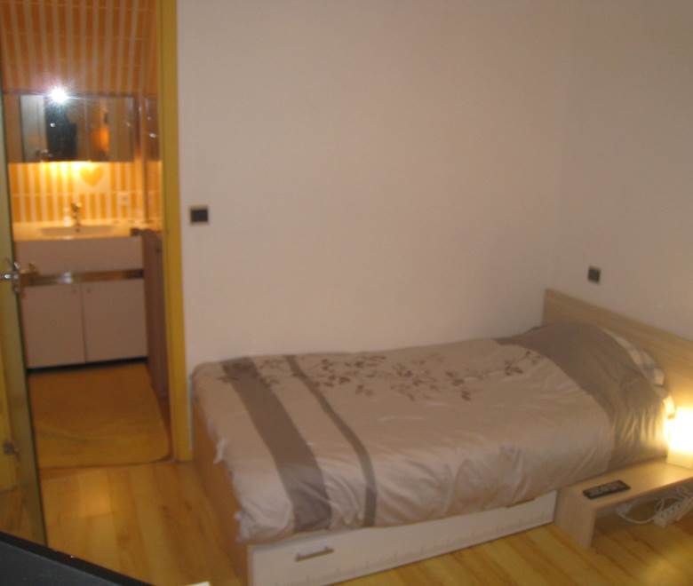 chambre jaune 005