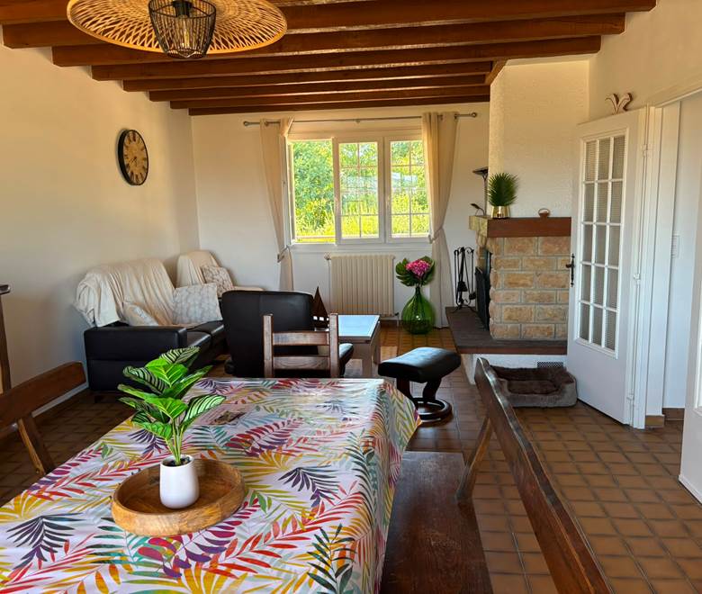 Le Faré des Bruyères – Gîte à Guéret (Creuse) - Salle à manger