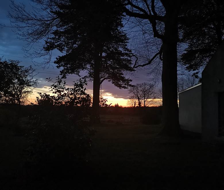 lever de soleil à la maison d'hôtes, moulin de La Retardière, Orvault, Loire Atlantique