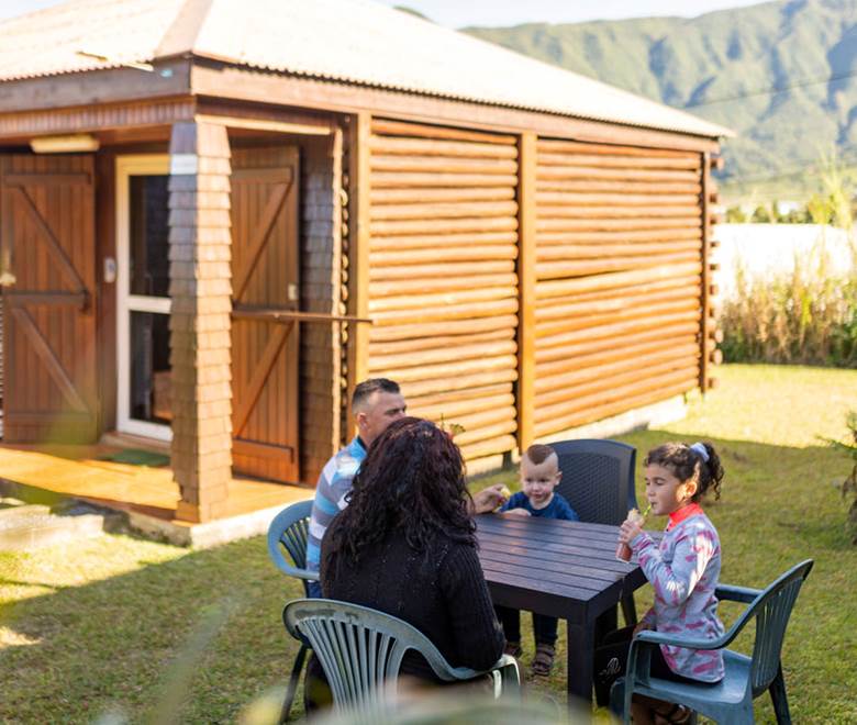 bungalows des Makes jardin bungalow le camélia