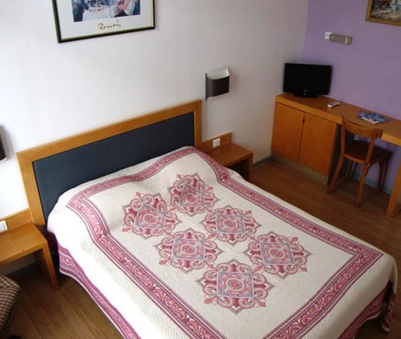 Lourdes hôtel Petit Languedoc