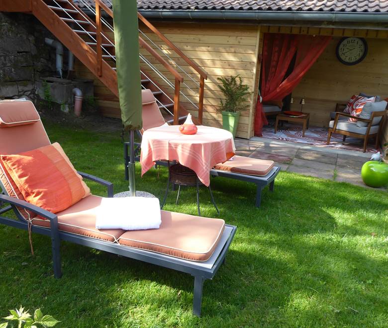 petit coin jardin du gite Le Cerisier