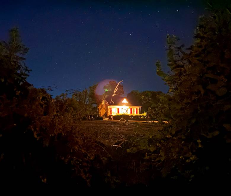 Le Faré des Bruyères – Gîte à Guéret (Creuse) - la maison de nuit